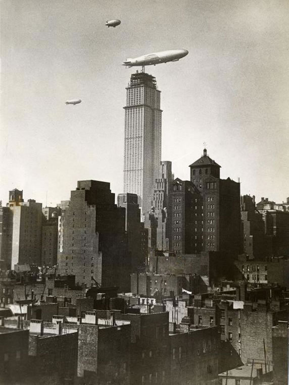  Empire State Building